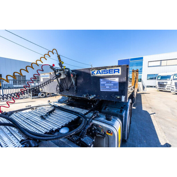 2002 Robuste Kaiser S570-46888894