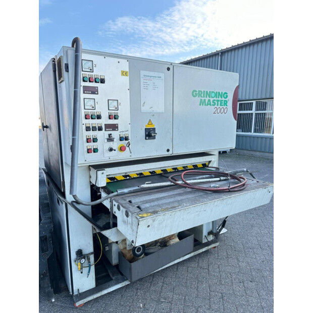 1999 أخرى 2000-46888992