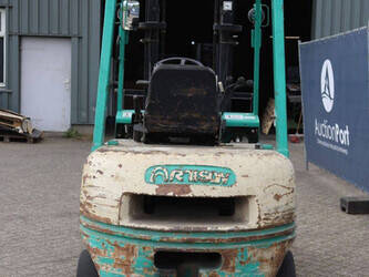 2005-artison-fd25-46889020