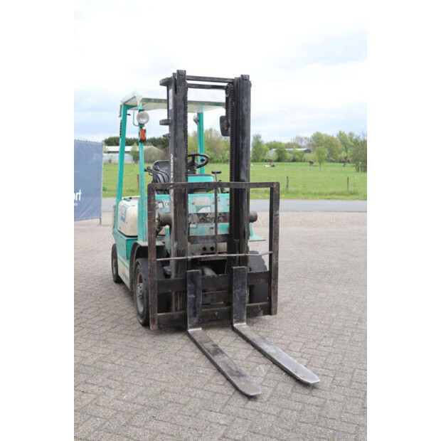 2005 ارتيسون FD25-46889022