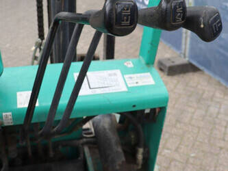 2005-artison-fd25-46889042