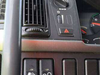 2013-volvo-fm410-1448839-46889081