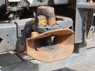 2016-volvo-fh540-1448841-46889159