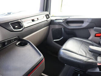 2016-scania-r580-1448844-46889337