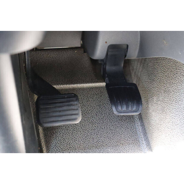 2017 داف XF 440-46889393