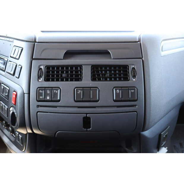 2017 داف XF 440-46889405