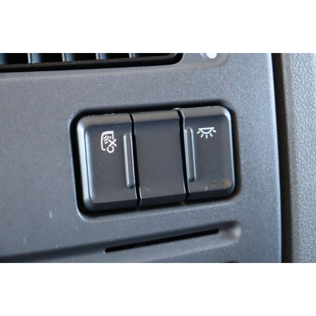 2017 داف XF 440-46889408