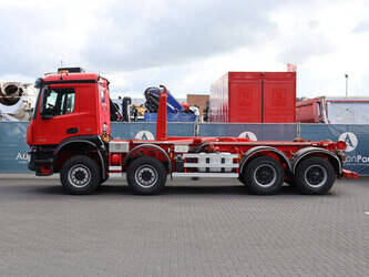 2018-mercedes-benz-arocs-1448848-46889537