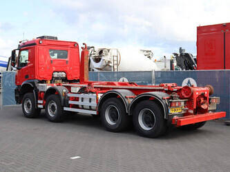 2018-mercedes-benz-arocs-1448848-46889539