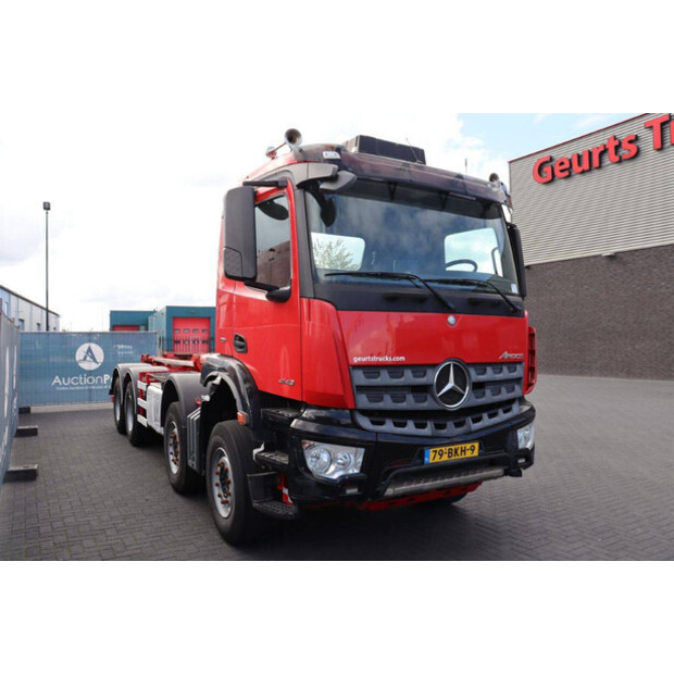 2018 مرسيدس بنز Arocs-46889542