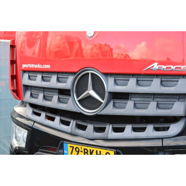 2018 مرسيدس بنز Arocs-46889546