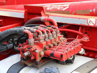 2018-mercedes-benz-arocs-1448848-46889565