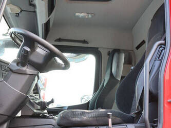 2018-mercedes-benz-arocs-1448848-46889569