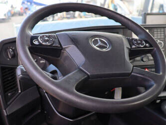 2018-mercedes-benz-arocs-1448848-46889577