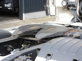 2014-scania-r450-1448854-46889887