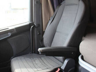 2014-scania-r450-1448854-46889898