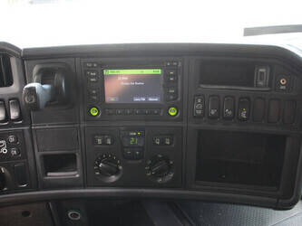 2014-scania-r450-1448854-46889905