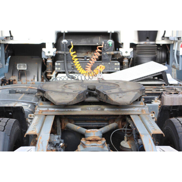 2008 داف XF105-46890029