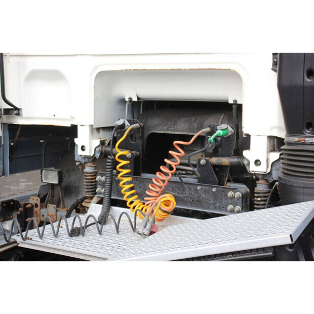 2008 داف XF105-46890034