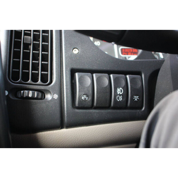 2008 داف XF105-46890055