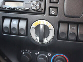 2008-daf-xf105-1448857-46890056