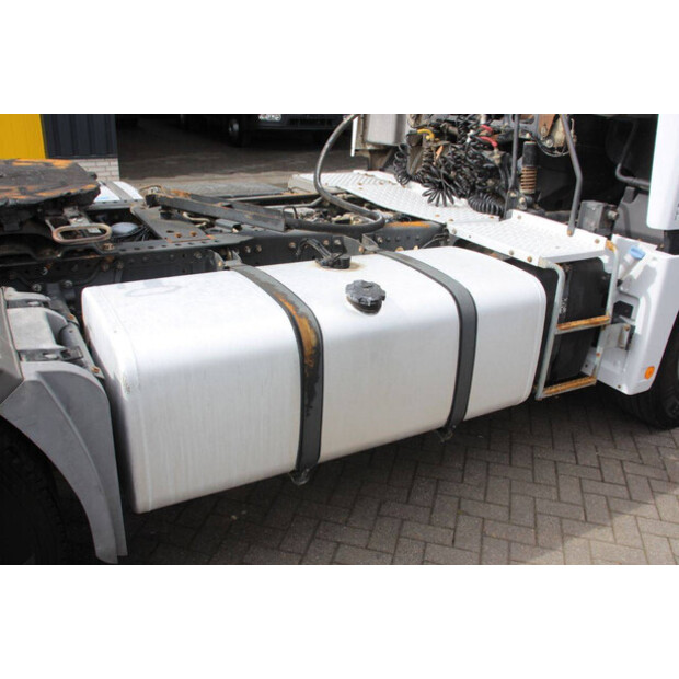 Mercedes-Benz M1843LSN-36P-46890123