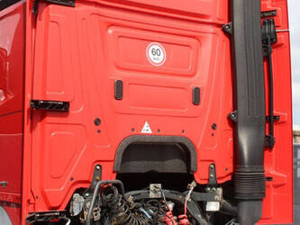 2014-mercedes-benz-actros-1448860-46890157