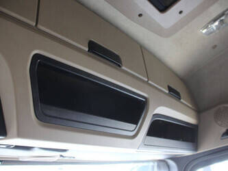 2014-mercedes-benz-actros-1448860-46890181