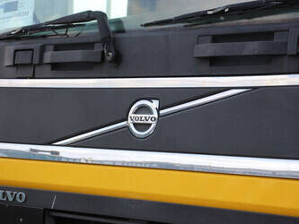 2013-volvo-fh420-1448862-46890240