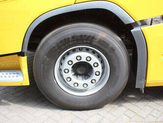 2013-volvo-fh420-1448862-46890245