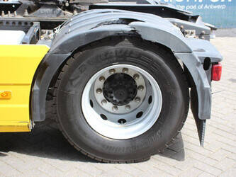 2013-volvo-fh420-1448862-46890247