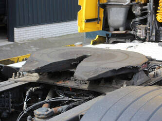 2013-volvo-fh420-1448862-46890252