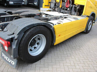 2013-volvo-fh420-1448862-46890254