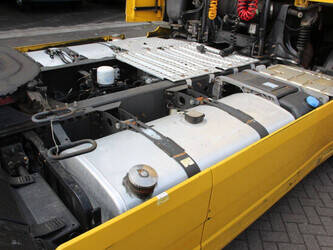 2013-volvo-fh420-1448862-46890255