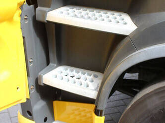 2013-volvo-fh420-1448862-46890258