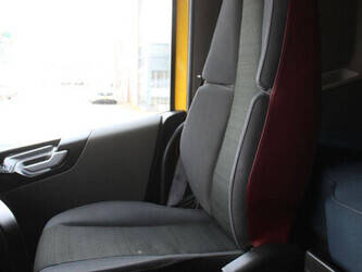 2013-volvo-fh420-1448862-46890264