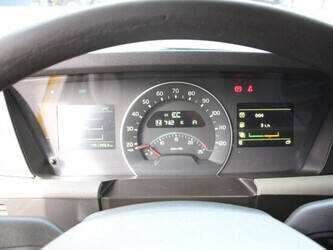 2013-volvo-fh420-1448862-46890266