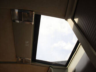 2013-volvo-fh420-1448862-46890280