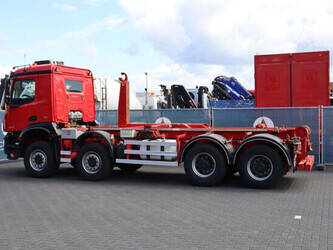 2018-mercedes-benz-arocs-1448865-46890382