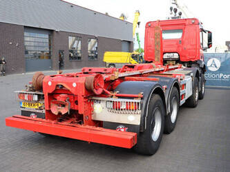 2018-mercedes-benz-arocs-1448865-46890385