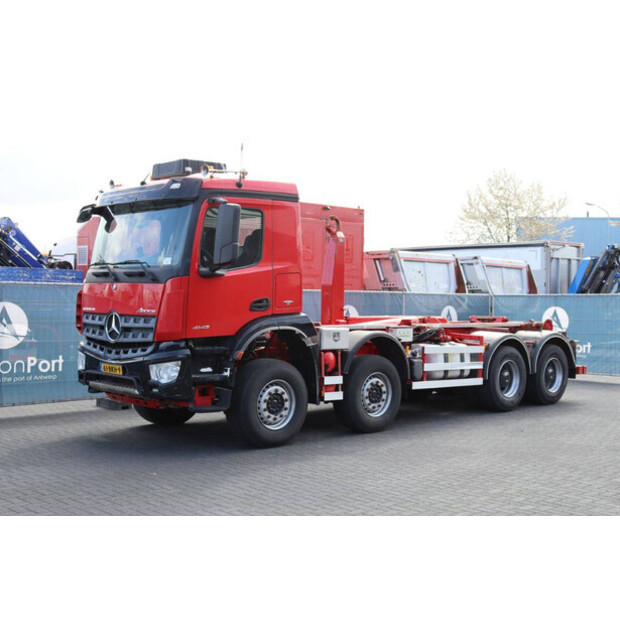 2018 مرسيدس بنز Arocs-46890388