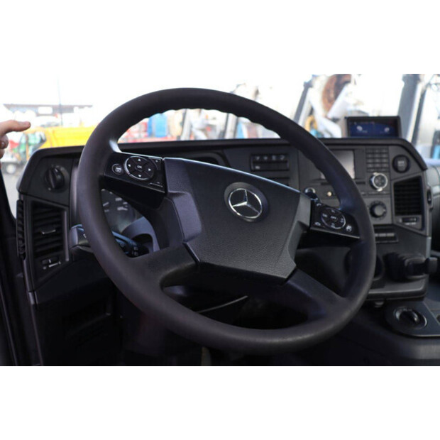 2018 مرسيدس بنز Arocs-46890422