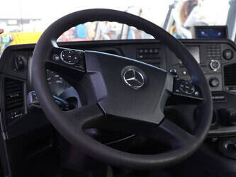 2018-mercedes-benz-arocs-1448865-46890422