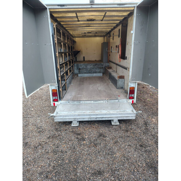 2005 VELDHUIZEN P33-4-46891106