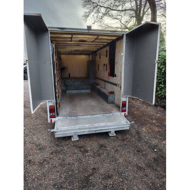 2005 VELDHUIZEN P33-4-46891107