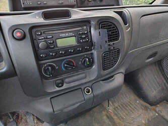 2005-ford-transit-350-1448894-46891382