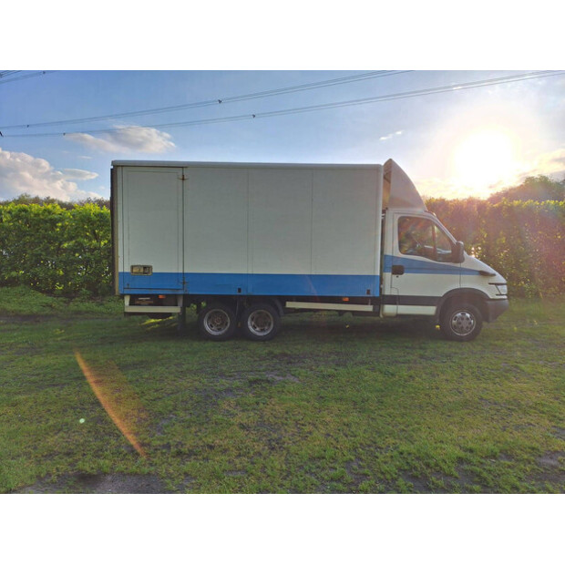 2005 Iveco 40C-46891393