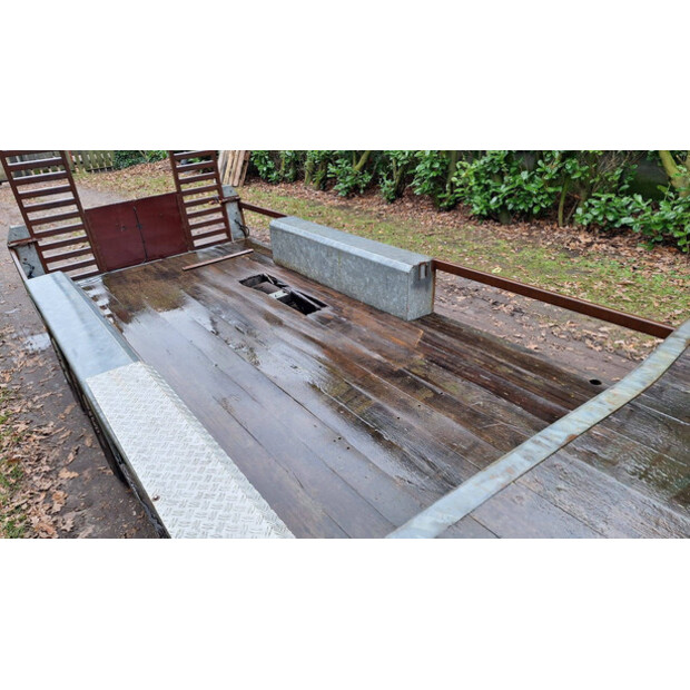 2004 VELDHUIZEN P33-4-46891406