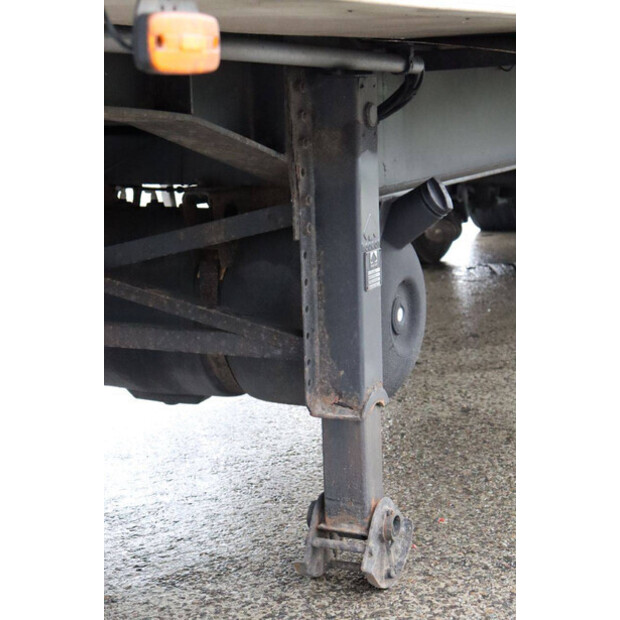 2002 HTF HZO32-46891747