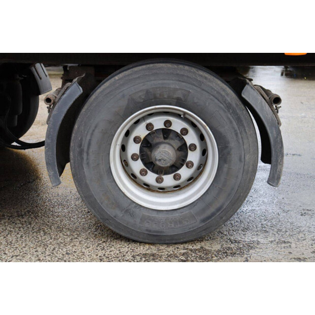 2002 HTF HZO32-46891752